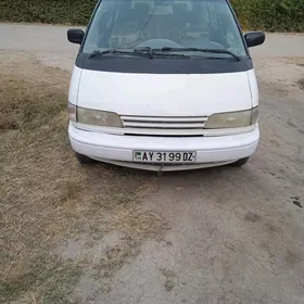 Toyota Previa 1992