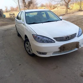 Toyota Camry 2004