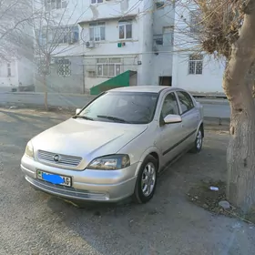 Opel Astra 2003