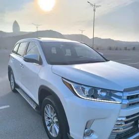 Toyota Highlander 2019