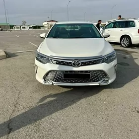 Toyota Camry 2017