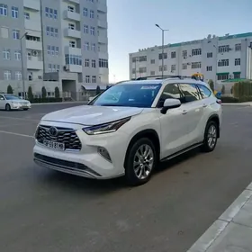 Toyota Highlander 2020