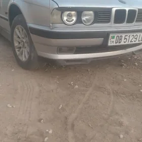 BMW 525 1992