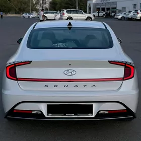 Hyundai Sonata 2021