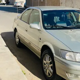 Toyota Camry 2000