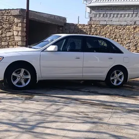 Toyota Avalon 2001