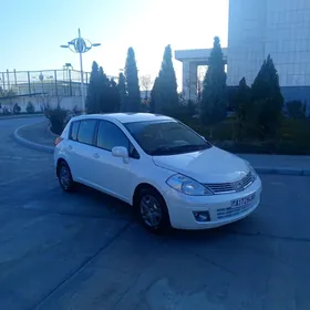 Nissan Versa 2010