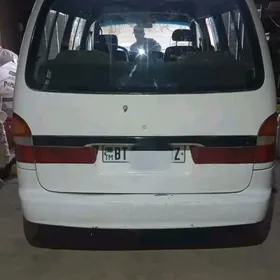 Toyota Hiace 2001