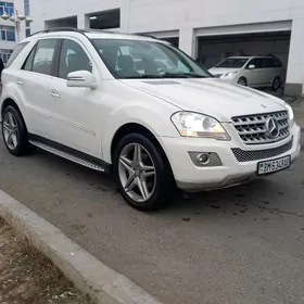 Mercedes-Benz ML350 2011