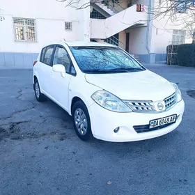 Nissan Versa 2009