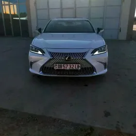 Lexus ES 350 2019