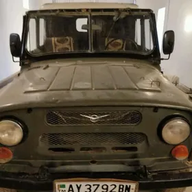 UAZ 469 1999