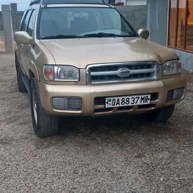 Nissan Pathfinder 2004