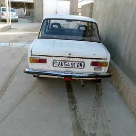 Lada 2104 1980