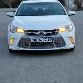 Toyota Camry 2016