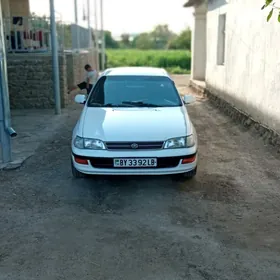 Toyota Carina 1992