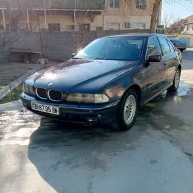 BMW E39 1999