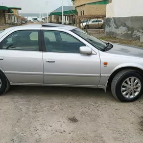 Toyota Camry 2000