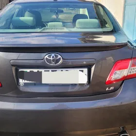 Toyota Camry 2011