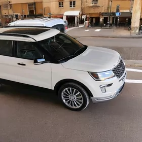 Ford Explorer 2019