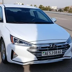 Hyundai Elantra 2020