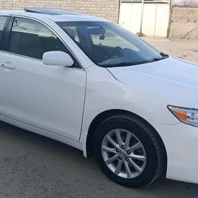 Toyota Camry 2010