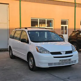 Toyota Sienna 2005