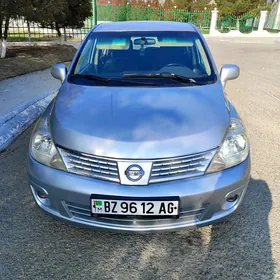 Nissan Versa 2010