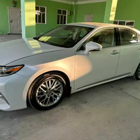 Lexus ES 350 2018