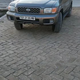 Nissan Pathfinder 2001