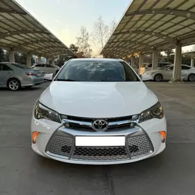 Toyota Camry 2017