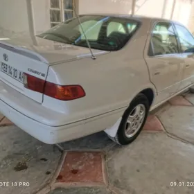 Toyota Camry 2000