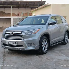 Toyota Highlander 2016