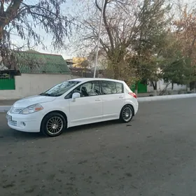 Nissan Versa 2009