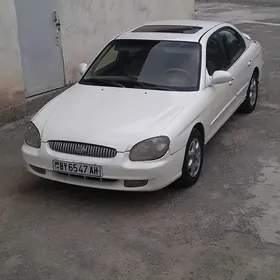 Hyundai Sonata 2001