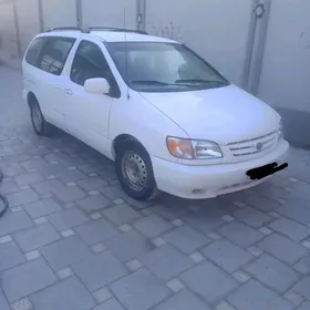 Toyota Sienna 2001