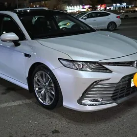 Toyota Camry 2018