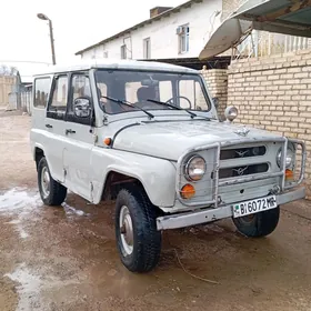 UAZ 469 2000