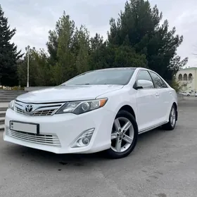 Toyota Camry 2011