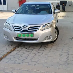 Toyota Camry 2010