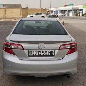 Toyota Camry 2013