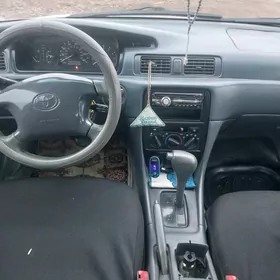 Toyota Camry 1998