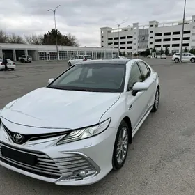 Toyota Camry 2023