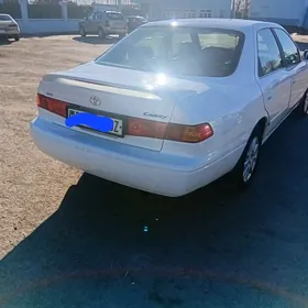 Toyota Camry 1998