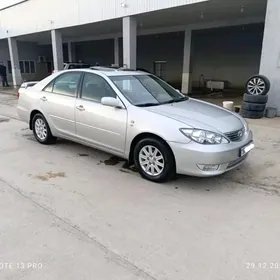 Toyota Camry 2004