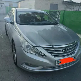 Hyundai Sonata 2011