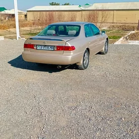 Toyota Camry 2001