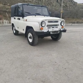 UAZ 469 2004