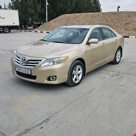 Toyota Camry 2010