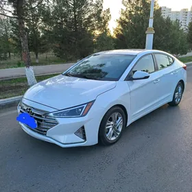 Hyundai Elantra 2020